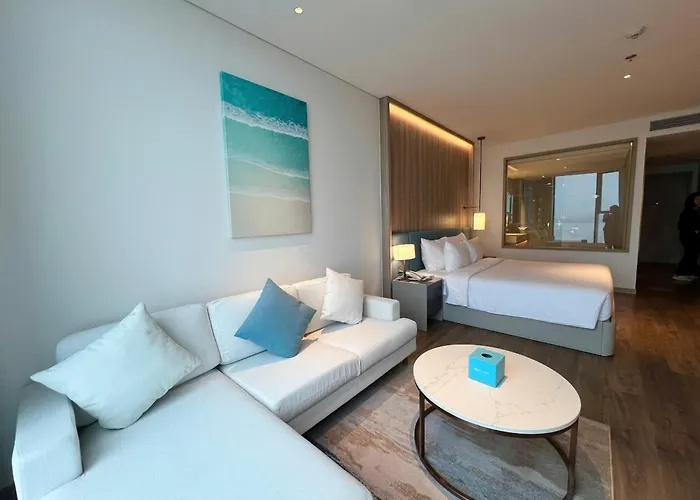 Your Alacarte Bay * Ha Long
